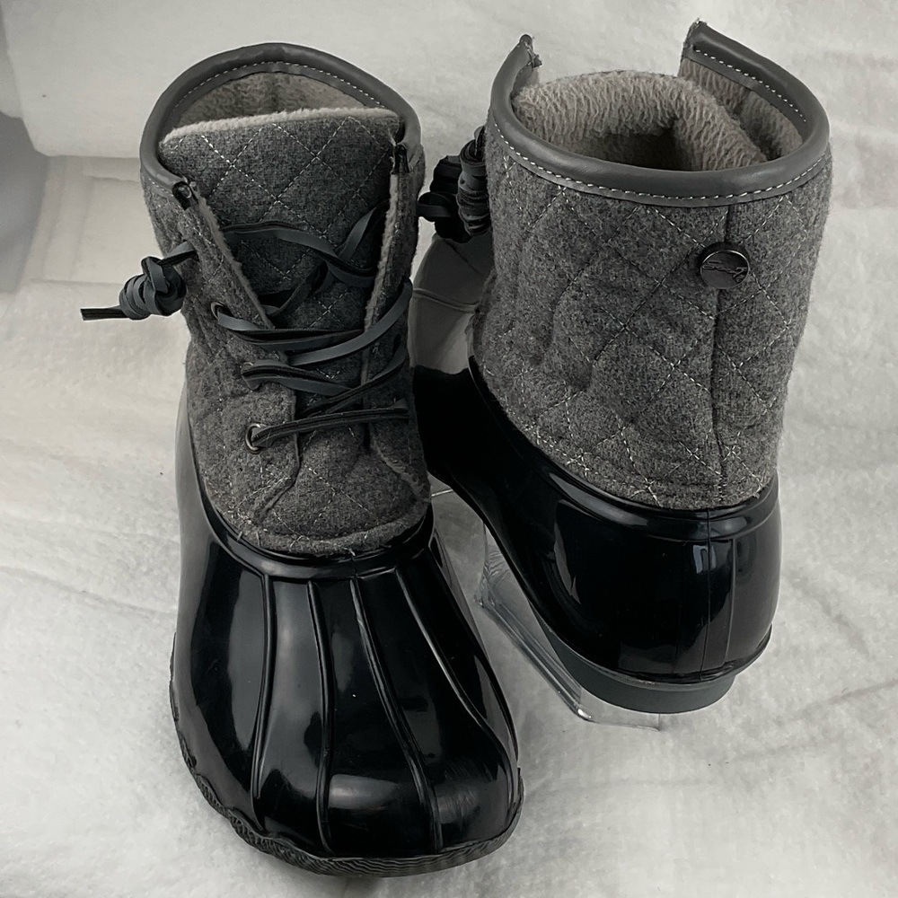 Seven7‎ WOOL GOOSE BOOTS Black and Gray Quilted Winter Boots Sz8